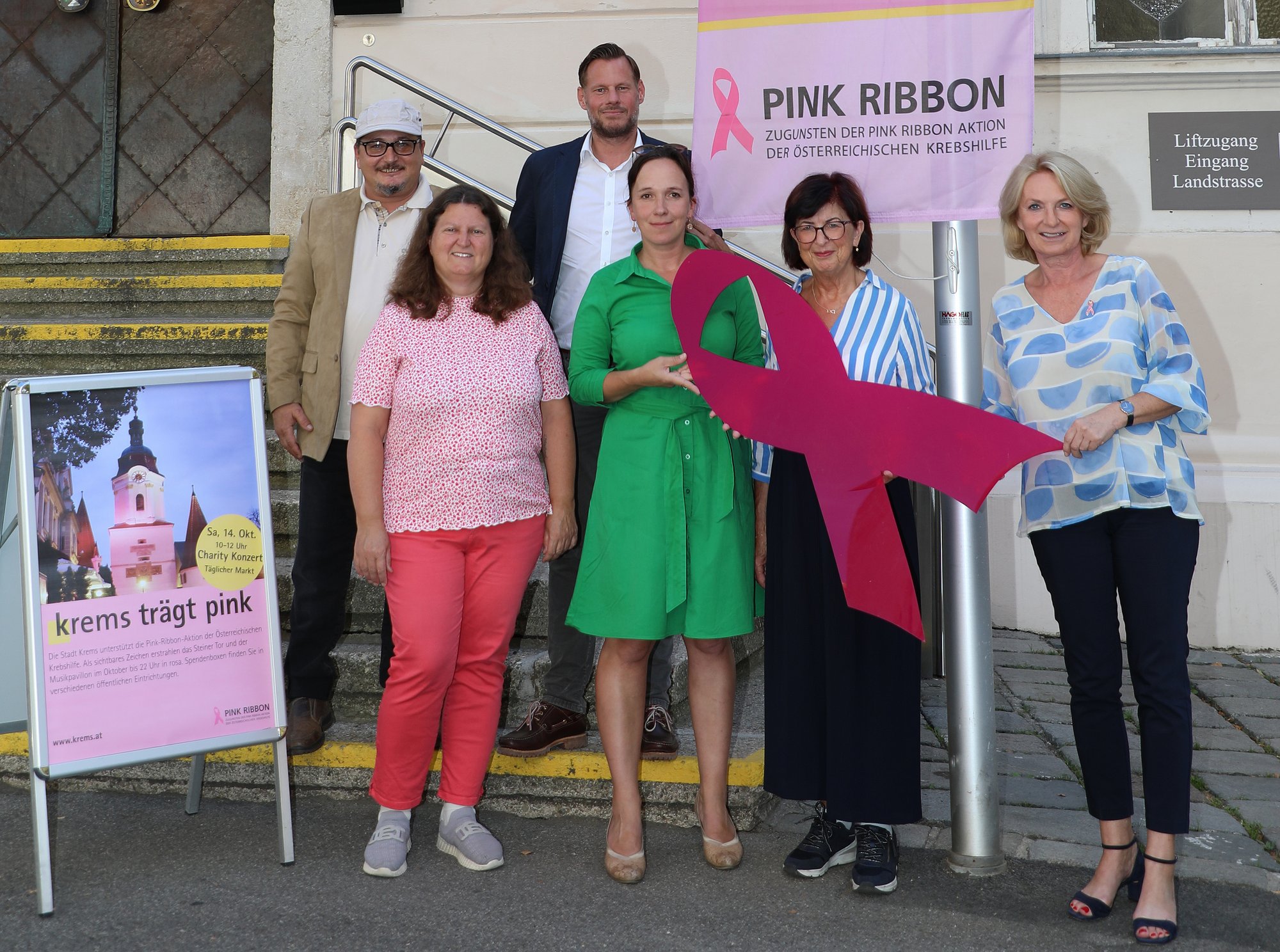 Krems unterstützt Pink-Ribbon-Aktion