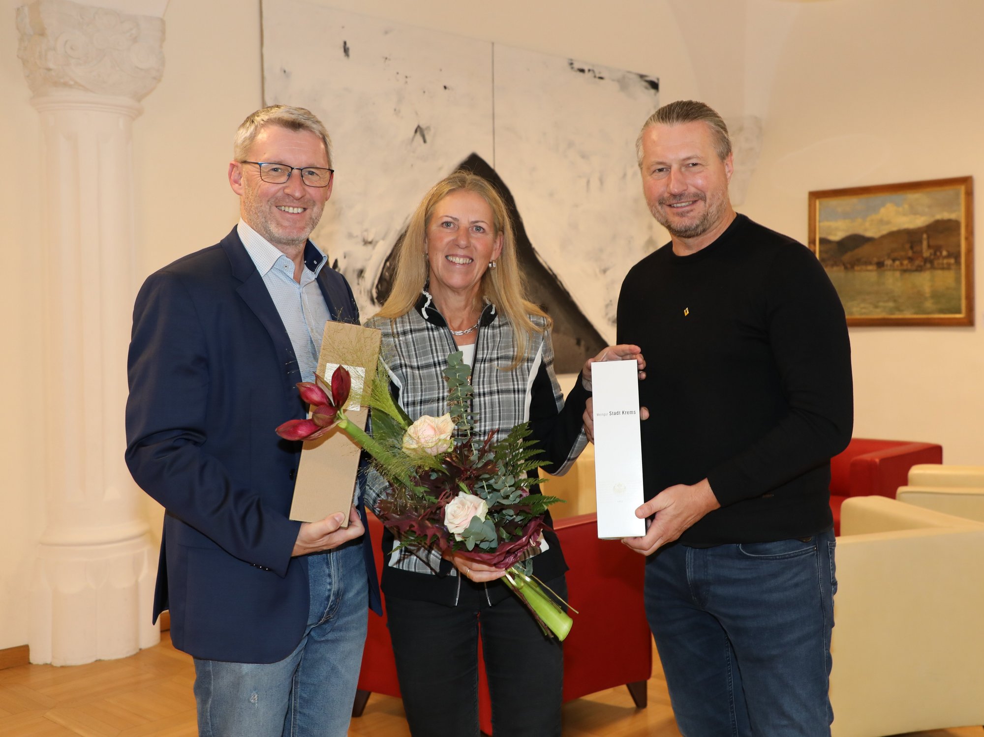 Bürgermeister Peter Molnar (r.) empfing die scheidende Direktorin Sabine Hardegger und ihren Nachfolger Roland Mittermair im Rathaus.